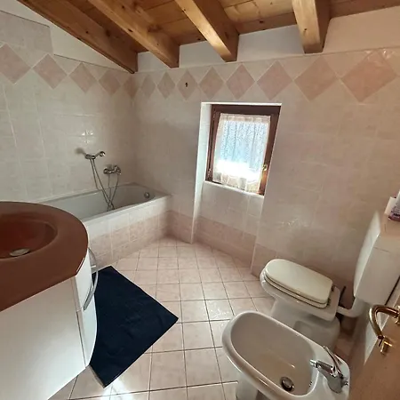 Piano - 10 Minuti A Piedi Dal Apartamento